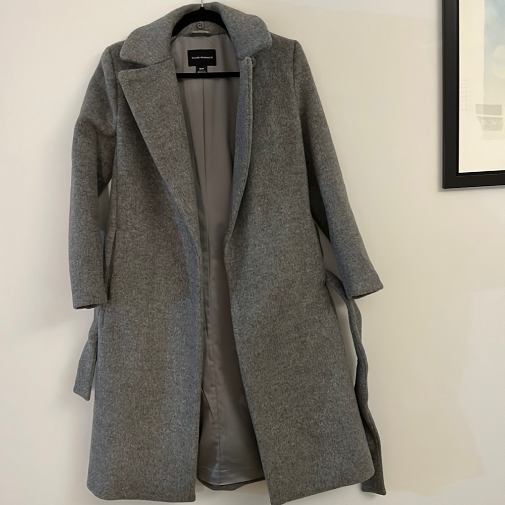 Stunning Club Monaco grey wool coat in mint condition